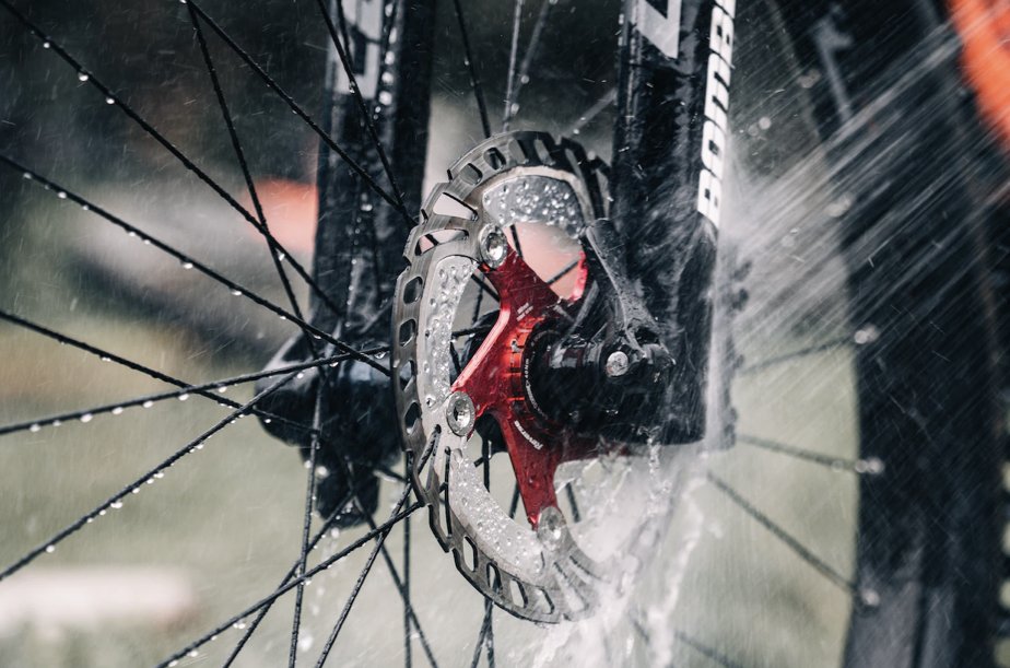 Cleaning bicycle