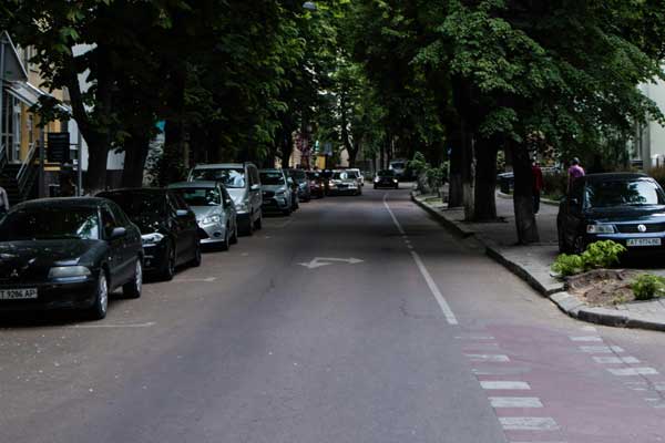 Traffic lane
